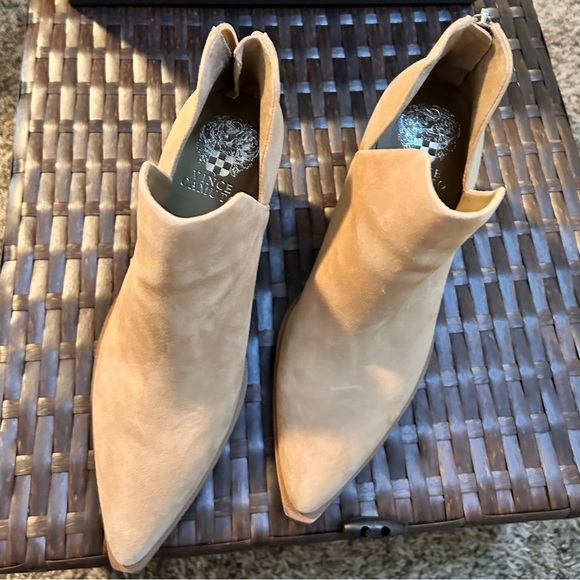 VINCE CAMUTO • Suede/Leather Tan Booties • 7M • - Picture 8 of 9